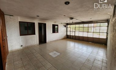 Casa con  diseño Mexicano Contemporáneo, en Fracc privado Tres Pasos.