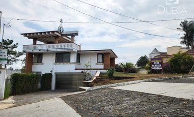 Casa con  diseño Mexicano Contemporáneo, en Fracc privado Tres Pasos.