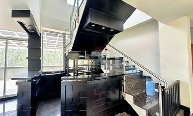 En Renta Penthouse Dúplex 600 m², 4 Dorm. - Monteserrín - Frente Al Ekopark