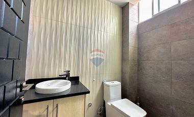 En Renta Penthouse Dúplex 600 m², 4 Dorm. - Monteserrín - Frente Al Ekopark