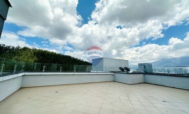 En Renta Penthouse Dúplex 600 m², 4 Dorm. - Monteserrín - Frente Al Ekopark