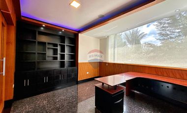 En Renta Penthouse Dúplex 600 m², 4 Dorm. - Monteserrín - Frente Al Ekopark