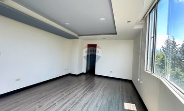 En Renta Penthouse Dúplex 600 m², 4 Dorm. - Monteserrín - Frente Al Ekopark