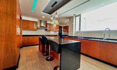 En Renta Penthouse Dúplex 600 m², 4 Dorm. - Monteserrín - Frente Al Ekopark