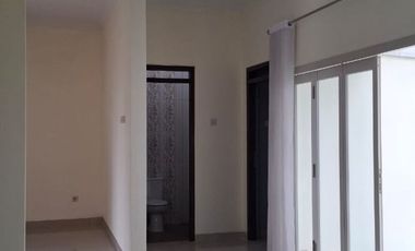 Rumah Tinggal 2 Lantai dalam Perum Grand Tlogoadi Mlati Sleman