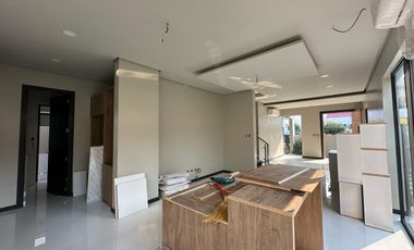 Brand New 5 Bedroom House and Lot in Presidents Heights BF Homes For Sale