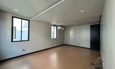 Brand New 5 Bedroom House and Lot in Presidents Heights BF Homes For Sale