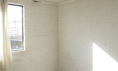 SE VENDE CASA 3 DORMITORIOS 1 BAÑO Y ESTACIONAMIENTO