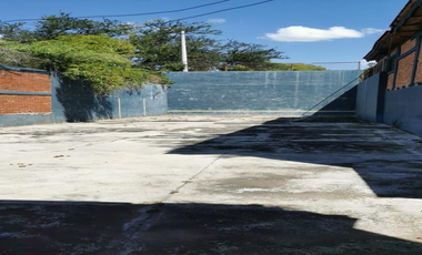 CASA EN VENTA, COL. CLUB NÁUTICO PUENTE VIEJO, JUANACATLÁN, JALISCO