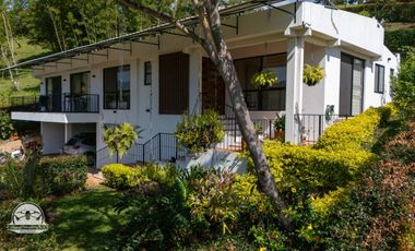 Se vende casa en condominio en Moniquirá Boyacá