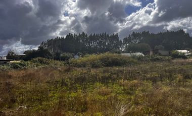 Se vende Excelente sitio con 106 mts de frente a calle, Valdivia, Chile