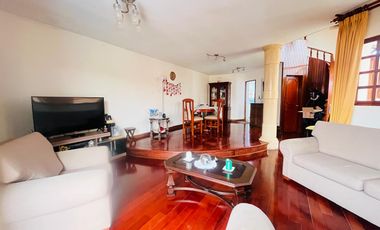 Acogedora Casa con piscina en Cedros de Villa