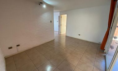 Casa de 4D-3B-2E en Microbarrio de Villa Jardines de Santa María, Maipú.