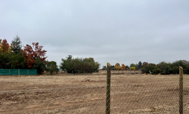 Venta de Terreno de 5.040 m² en Exclusivo Sector Oriente