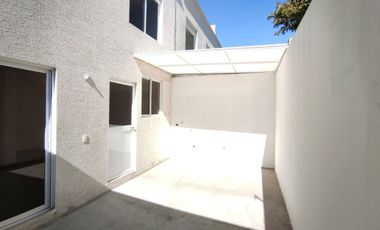 🏠 CASA 2 PLANTAS 3 DORMITORIOS CON TERRAZA -  $76,000.oo (Marianitas de Calderón)