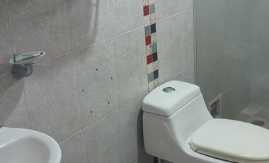 VENDO AMPLIA CASA EN BARRIO BETANIA CON 4 ALCOBAS Y AREA DE 320 MTS