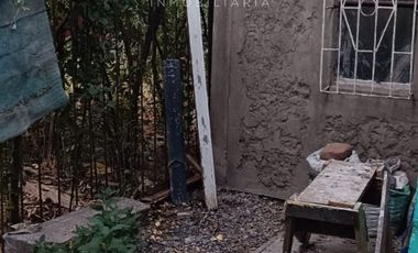 Casa con terreno de 390 m2 y dos casas adicionales más jardín a precio rebajado