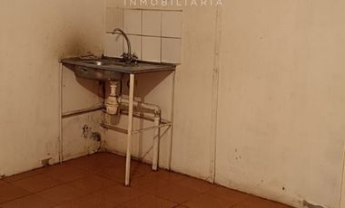 Casa con terreno de 390 m2 y dos casas adicionales más jardín a precio rebajado