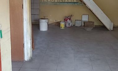 Casa con terreno de 390 m2 y dos casas adicionales más jardín a precio rebajado