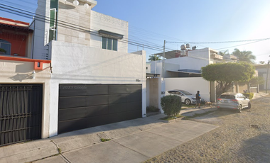 OP CASA EN VENTA C. Zenzontle , Sta Bárbara, Colima, Col. México