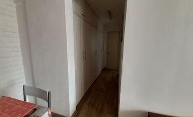 Depto Piso 4 Edificio Pequeño Stgo Centro