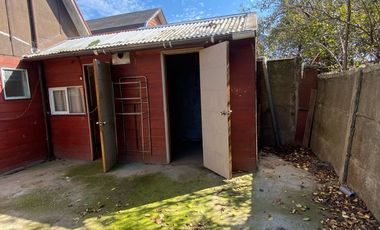 Se vende casa en las animas, a 1 cuadra del supermercado Unimarc