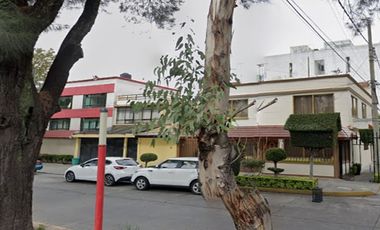 Casa en Venta. Jardín Balbuena, Venustiano Carranza, Ciudad de México. Remate Hipotecario.