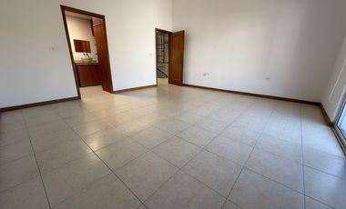 Amplia y linda casa en pequeña privada zona cercana a Plaza las Americas Villahermosa Tabasco
