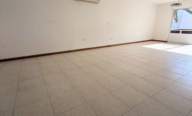 Amplia y linda casa en pequeña privada zona cercana a Plaza las Americas Villahermosa Tabasco