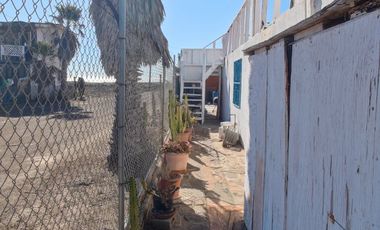 Venta de Terreno a metros de Baja Mar y La Salina casi frente al Mar, 460 m² con casita rústica, Carretera Tijuana Ensenada