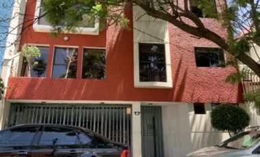 EXCELENTE CASA EN REMATE, EN LOMA PERPETUA 17, LOMAS DE TARANGO, ÁLVARO OBREGÓN, CDMX