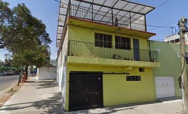 ***Casa en remate*** Calle Oriente 178, Moctezuma 2da Sección, Venustiano Carranza, CDMX.