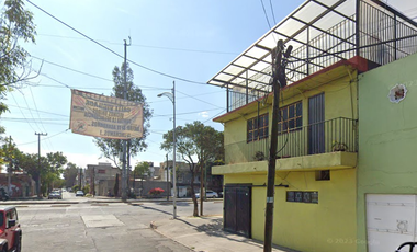 ***Casa en remate*** Calle Oriente 178, Moctezuma 2da Sección, Venustiano Carranza, CDMX.