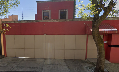 Hermosa y Amplia casa en Fraccionamiento Bosque de las Lomas CDMX, Excelente ubicación 10 min de la Santa Fe, av. Reforma, plazas comerciales de lujo