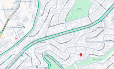 Hermosa y Amplia casa en Fraccionamiento Bosque de las Lomas CDMX, Excelente ubicación 10 min de la Santa Fe, av. Reforma, plazas comerciales de lujo