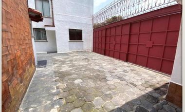 BONITA Y UBICADA CASA DE 3 RECÁMARAS EN SAN JERÓNIMO LÍDICE.