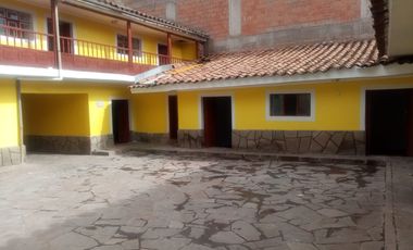 Venta de Amplia Casa de 285 m² a solo una cuadra de la Municipalidad de San Jerónimo - Cusco
