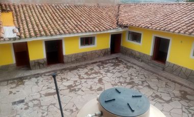 Venta de Amplia Casa de 285 m² a solo una cuadra de la Municipalidad de San Jerónimo - Cusco