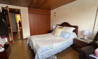 Vendo casa grande rentable, excelente oportunidad, en Santa Helenita, Bogotá
