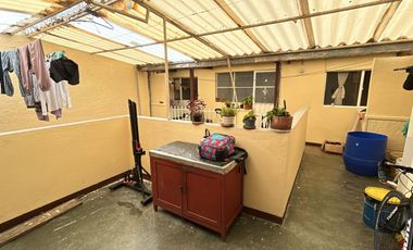 Vendo casa grande rentable, excelente oportunidad, en Santa Helenita, Bogotá