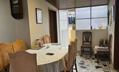 Vendo casa grande rentable, excelente oportunidad, en Santa Helenita, Bogotá