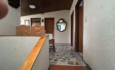 Vendo casa grande rentable, excelente oportunidad, en Santa Helenita, Bogotá