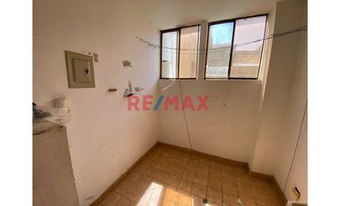 Departamento En Venta En Urbanización Miraflores // ID: 1136683