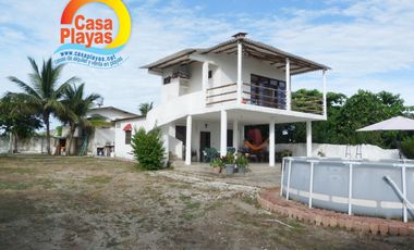 Casa con vista al mar de Venta en Playas Villamil, via a Data km 8.5