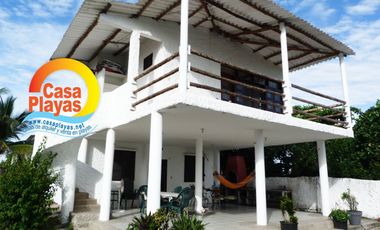 Casa con vista al mar de Venta en Playas Villamil, via a Data km 8.5