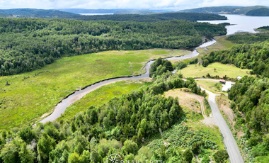 Amplio Terreno en San Juan de Chadmo, Quellón / Chiloé