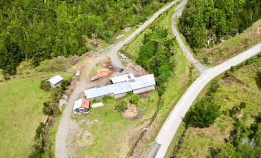 Amplio Terreno en San Juan de Chadmo, Quellón / Chiloé