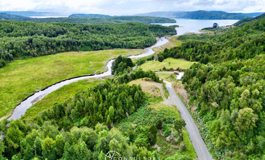 Amplio Terreno en San Juan de Chadmo, Quellón / Chiloé
