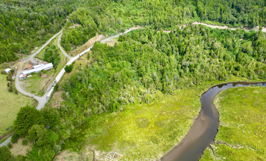 Amplio Terreno en San Juan de Chadmo, Quellón / Chiloé