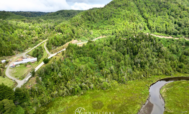 Amplio Terreno en San Juan de Chadmo, Quellón / Chiloé